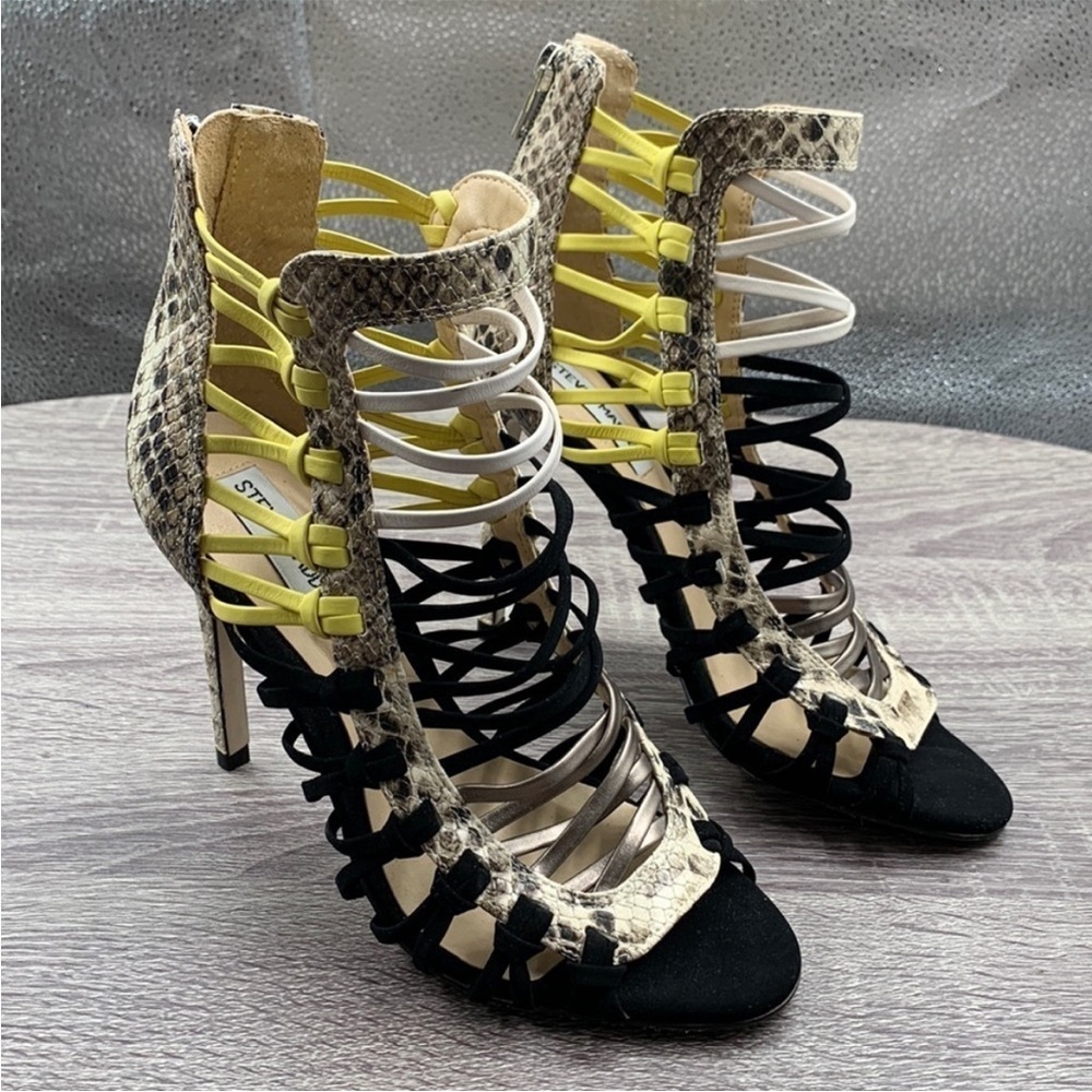 NWOB. Steve Madden 6.5M Sleik Snake Cage Heels Brazil Made.